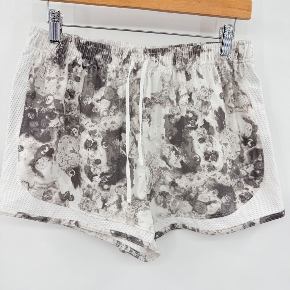 SO Womens Gray White Marble Print Mesh Running Walking Exercise Shorts Sz Large